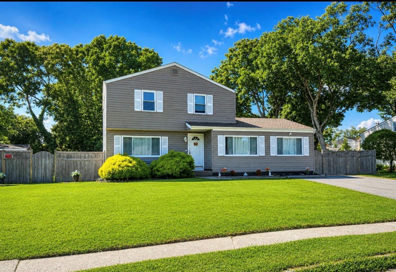 16 Belair Road, Selden, NY